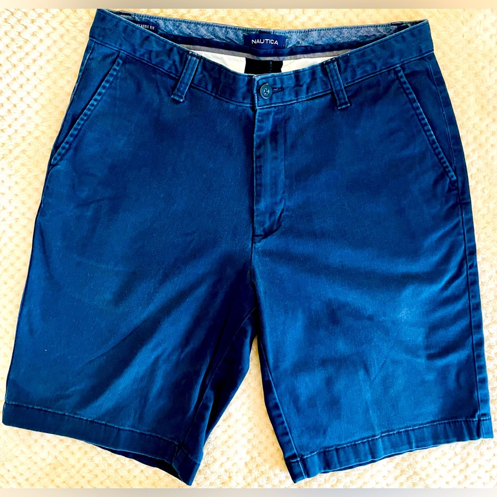 Men’s Nautica “The Deck” Short/Classic Fit Stretch Navy Blue Khaki Shorts